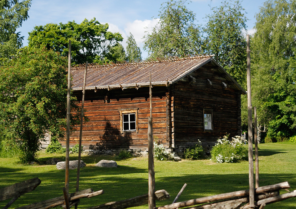Paavon pirtti Aholansaaressa